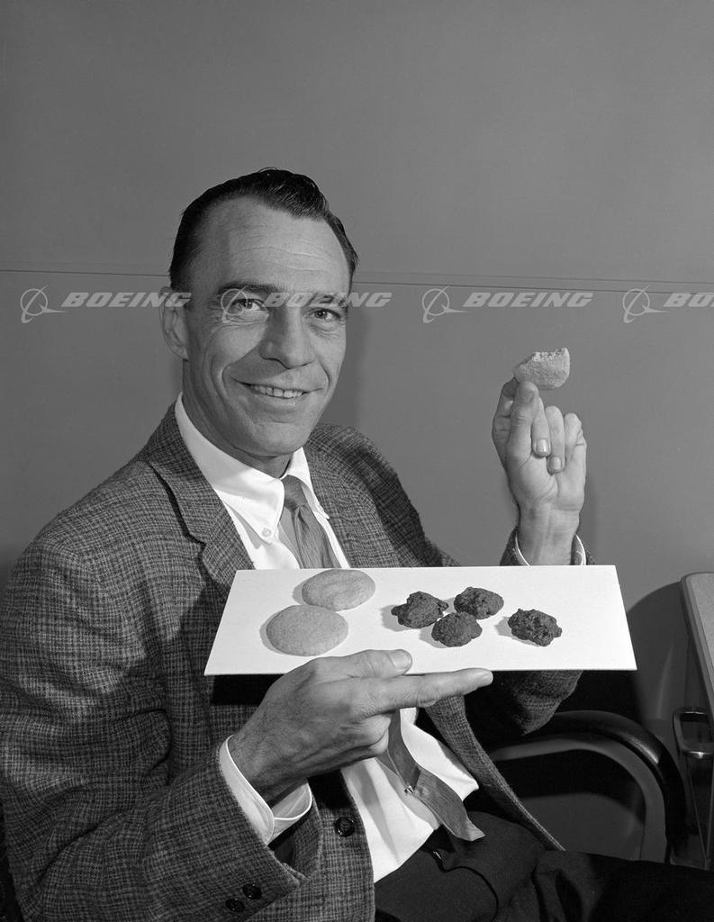 Boeing Images - Side by Side Taste Test of Cookies Made with Algae ...