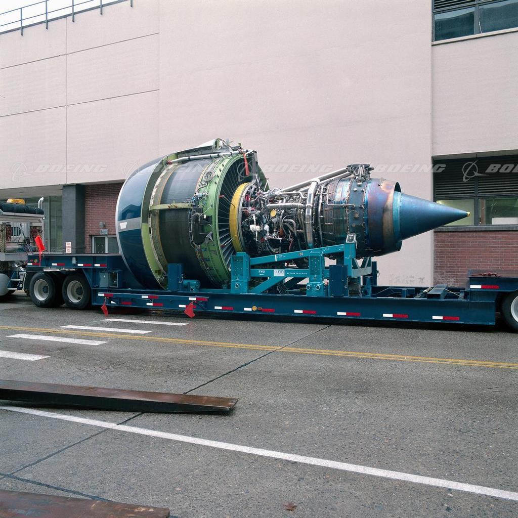 Boeing Images - 777 GE 90 Engine