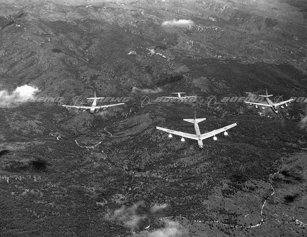 Boeing Images - B-Series Bombers In Flight, B-52, B-47, B-29 And B-17 ...