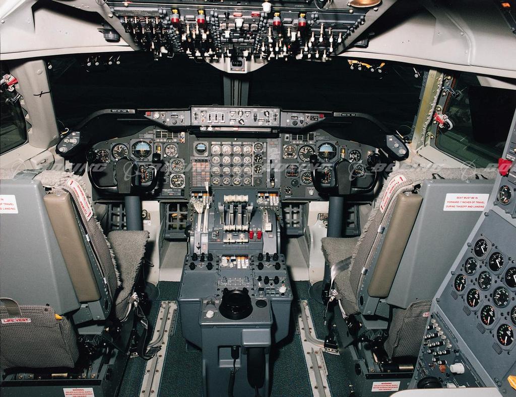 Boeing Images - 747 Classic Flight Deck