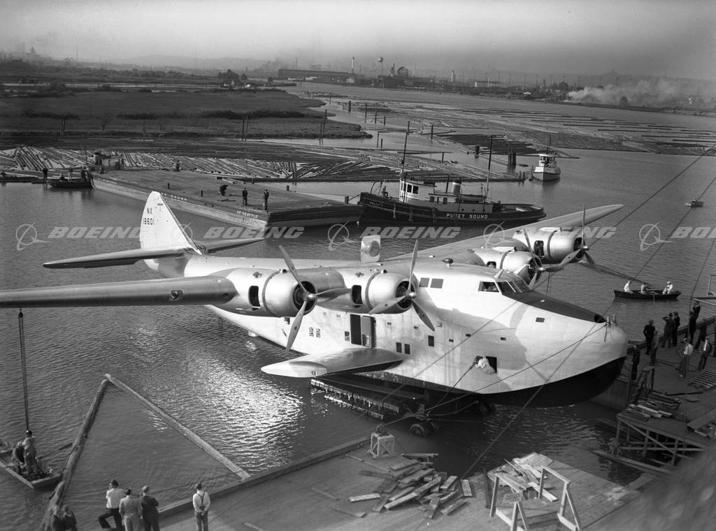 Boeing Images - Launching Boeing Model 314 Clipper