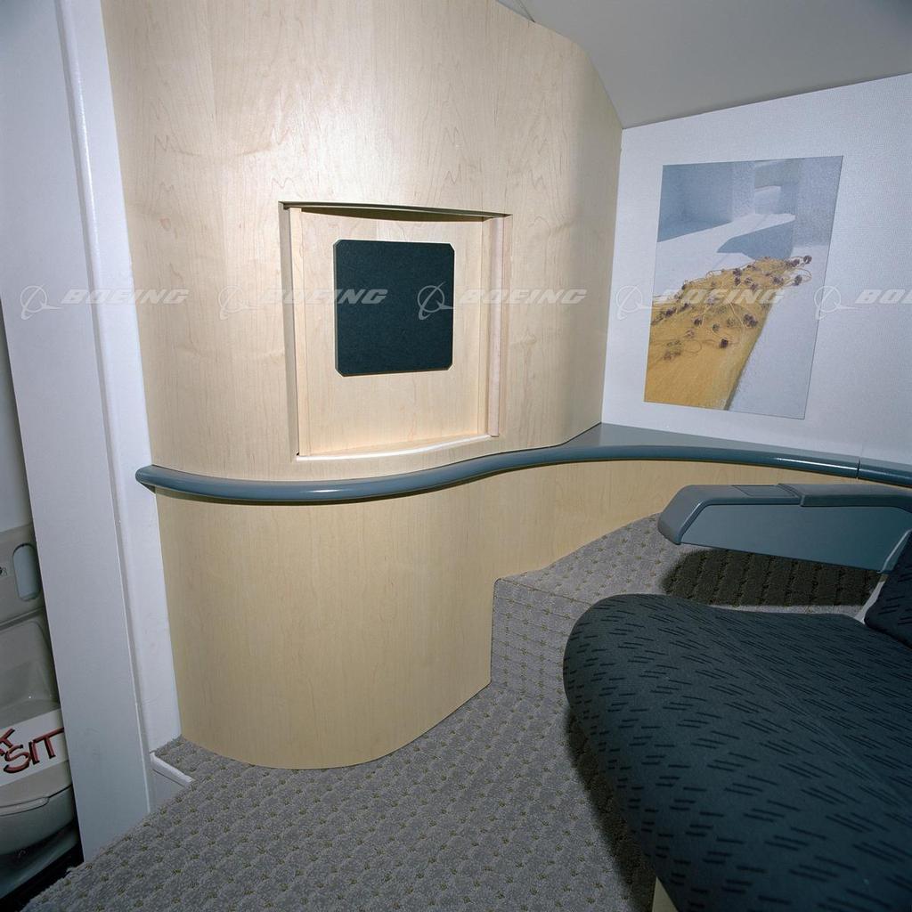 Boeing Images - 777 Overhead Pilot's Rest Compartment Mock-Up