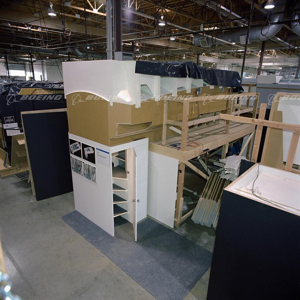 Boeing Images - 777 Overhead Pilot's Rest Compartment Mock-Up
