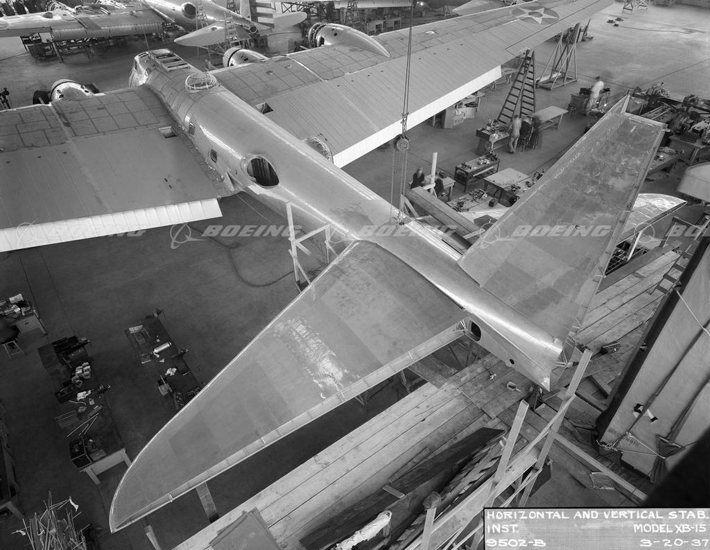 Boeing Images Horizontal and Vertical Stabilizer Installation, Model