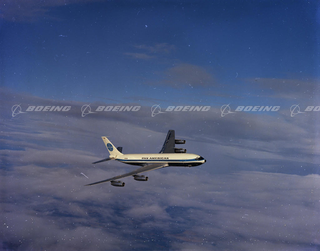INFLIGHT ボーイング 707−300 パンアメリカン航空 パンアメリカン航空 Boeing 707-300 N422PA 羽田空港 航空フォト