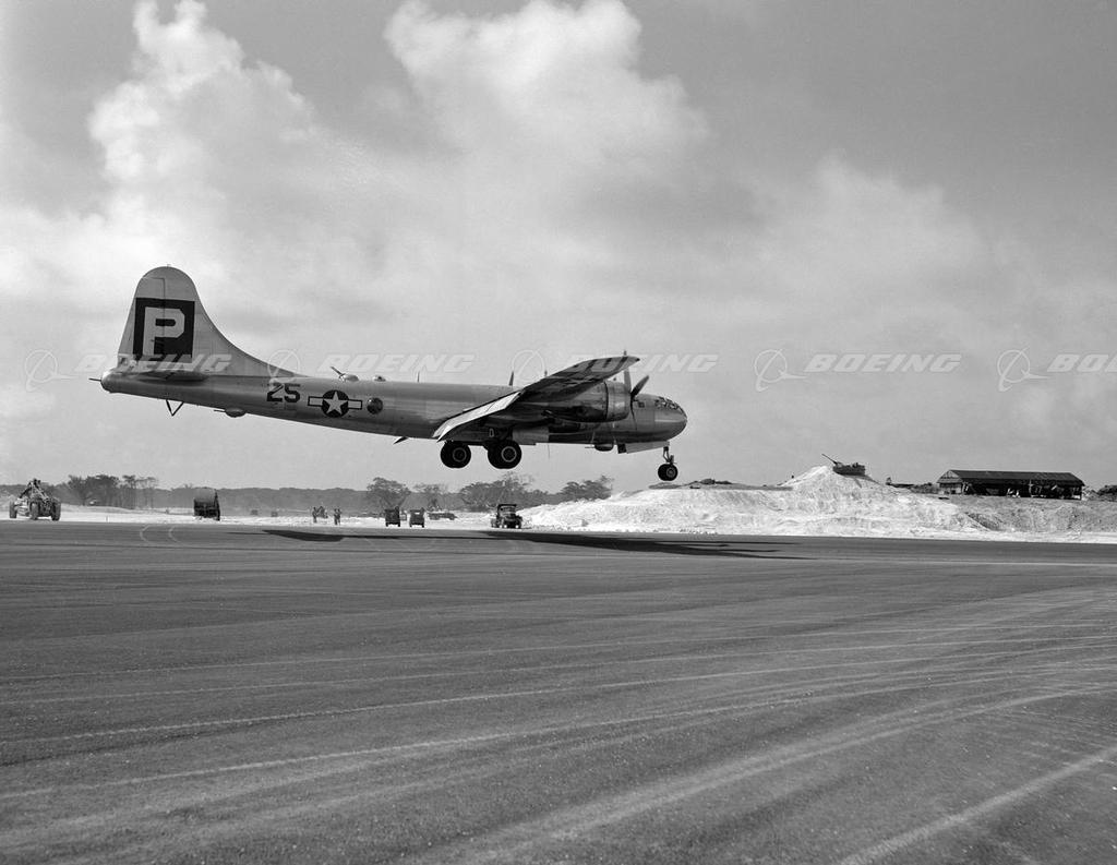 Boeing Images - 1000th B-29 Superfortress Landing