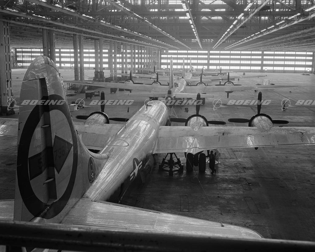 Boeing Images - B-29 Superfortress Manufacturing