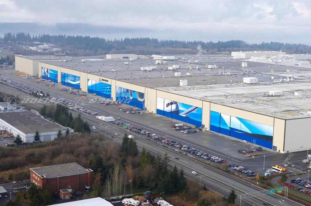 Boeing Images Boeing's New Livery Displayed on Hangar Doors of