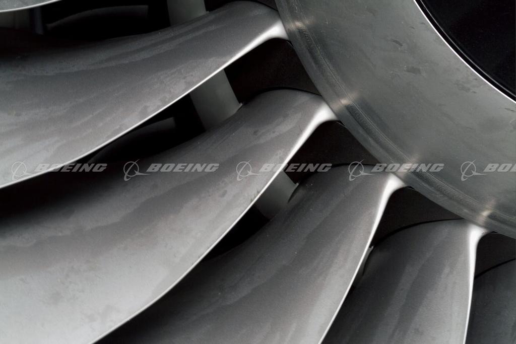 Boeing Images Detail, 717200 Turbofan Engine Fan Blades